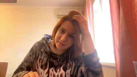 Julet online show from 12/19/25, 11:17