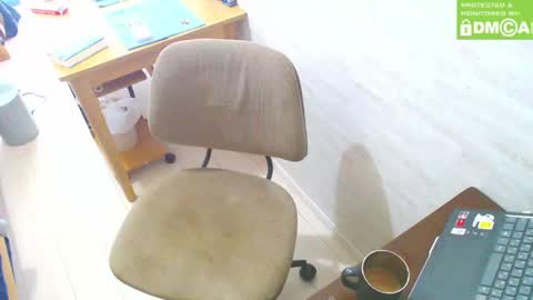 flowerbox online show from 02/15/25, 06:02