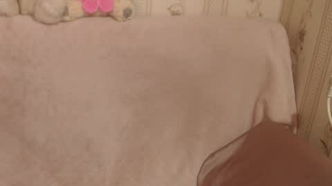 say meow and send tip  online show from 03/17/26, 10:29