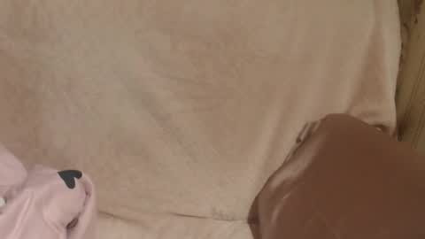 say meow and send tip  online show from 03/21/26, 06:33