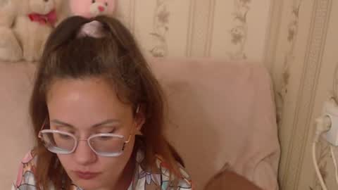 say meow and send tip  online show from 05/11/26, 01:50