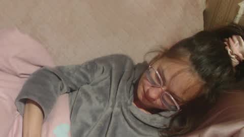 say meow and send tip  online show from 04/09/26, 06:02