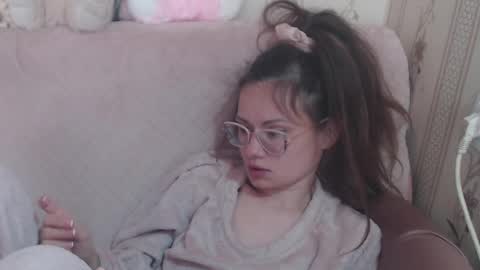 say meow and send tip  online show from 04/15/26, 07:48