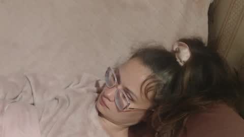 say meow and send tip  online show from 04/16/26, 09:04