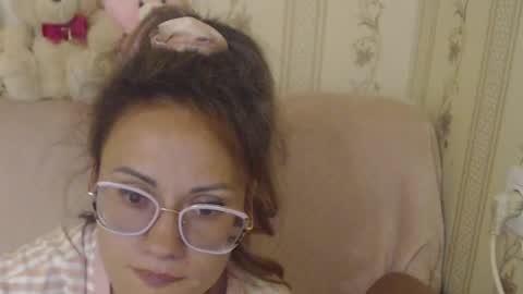 say meow and send tip  online show from 06/01/26, 12:18