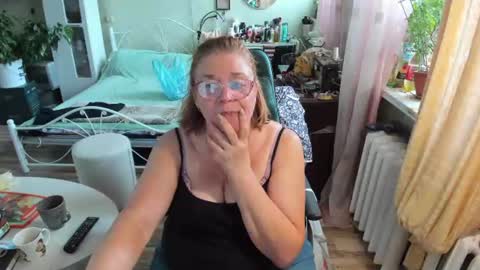 Flowerlower online show from 06/17/26, 10:39