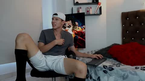 flowers109 online show from 01/22/25, 09:43