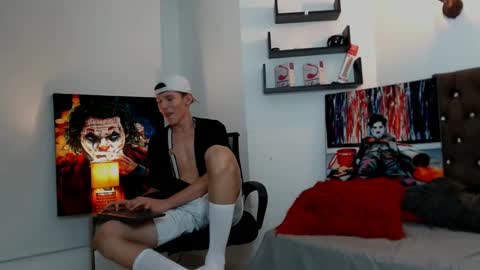 flowers109 online show from 01/25/25, 11:22