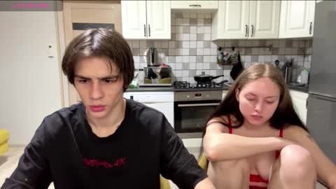 flowerscouple online show from 03/28/26, 09:58