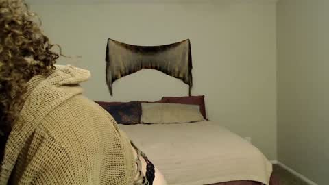 FlowQueen online show from 01/17/25, 06:57