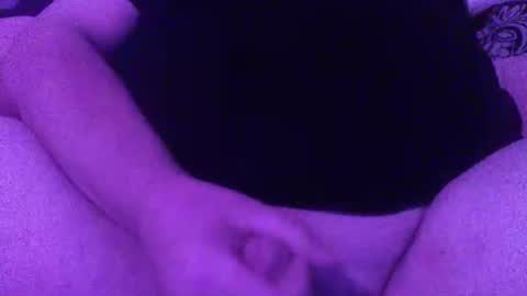 Snapshot of floyd99984 chatting on 12/05/25, 12:52 floyd99984 online show from 12/05/25, 12:52