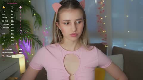 Adeline online show from 12/25/24, 11:43