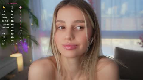 Adeline online show from 01/09/25, 08:55