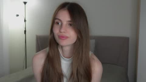 Adeline online show from 04/16/26, 05:36