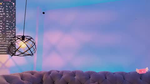  FLUFFY BUBBLE  online show from 03/01/25, 07:30