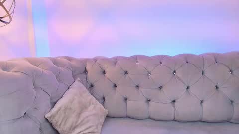  FLUFFY BUBBLE  online show from 09/20/25, 03:40