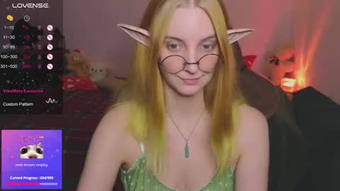 Agatha online show from 11/08/25, 11:43