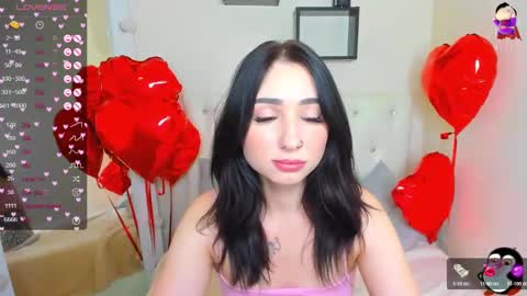 Lina online show from 02/26/25, 11:37