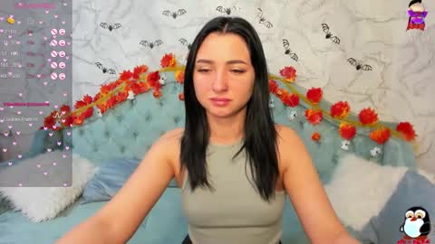 Lina online show from 10/26/25, 12:05