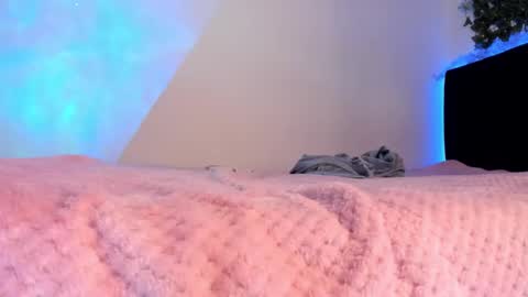 lia online show from 03/10/25, 08:56