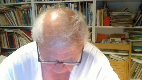 Snapshot of flyvbar chatting on 06/27/26, 11:43 flyvbar online show from 06/27/26, 11:43