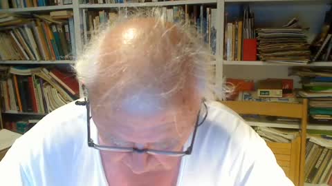 Snapshot of flyvbar chatting on 06/30/26, 12:11 flyvbar online show from 06/30/26, 12:11