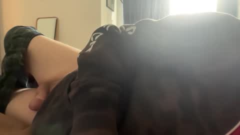 fnkywht60smthng_ online show from 02/18/26, 06:37