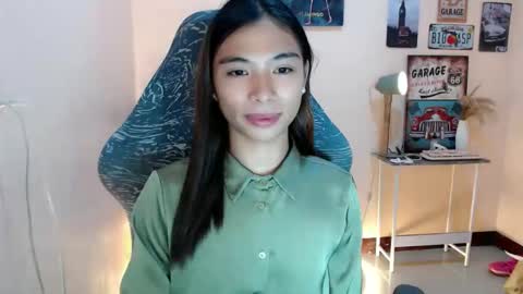 Snapshot of foeheart chatting on 10/05/25, 05:22 Foe online show from 10/05/25, 05:22