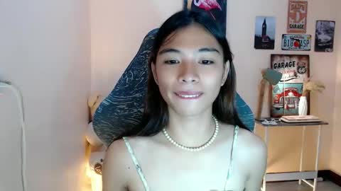 Snapshot of foeheart chatting on 10/10/25, 07:29 Foe online show from 10/10/25, 07:29