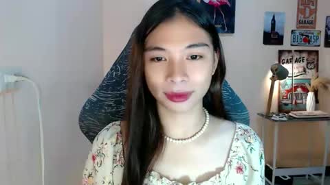 Snapshot of foeheart chatting on 11/05/25, 02:00 Foe online show from 11/05/25, 02:00