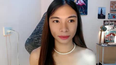 Snapshot of foeheart chatting on 11/09/25, 05:00 Foe online show from 11/09/25, 05:00