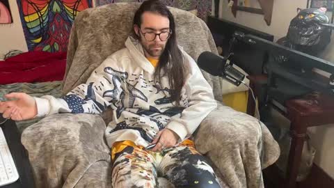 Chris online show from 01/05/25, 08:42