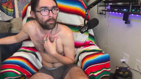 Snapshot of folkemord69 chatting on 11/18/25, 01:26 Chris online show from 11/18/25, 01:26