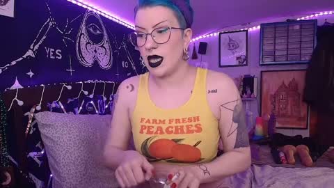 Snapshot of fondadix_ chatting on 09/17/25, 03:41 Fonda Dix online show from 09/17/25, 03:41