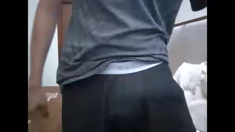 fonzi_flores online show from 10/09/25, 08:45