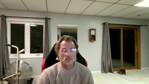 foodforcatfists online show from 02/04/26, 05:35