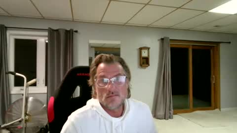 foodforcatfists online show from 04/02/26, 04:54