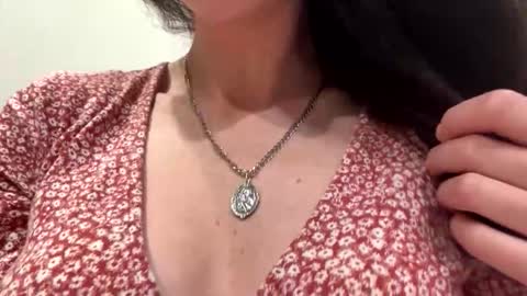 Snapshot of forbiddennvelvet chatting on 10/09/25, 10:41 forbiddennvelvet online show from 10/09/25, 10:41