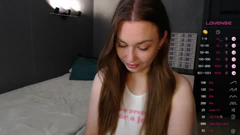 Julia online show from 04/08/26, 12:16