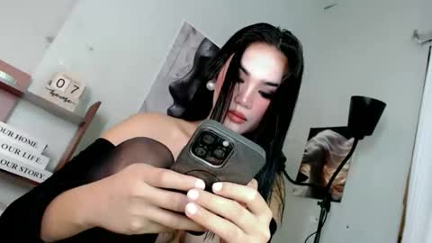 KHATRINA STACIE MARIE online show from 02/07/26, 10:24