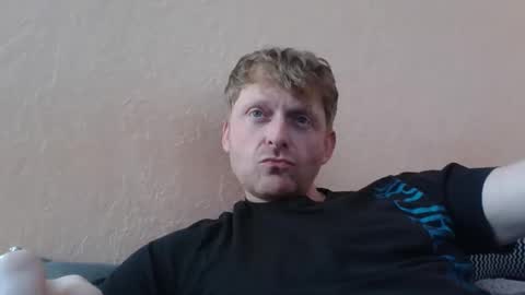 forgotten_lover online show from 11/03/25, 02:40