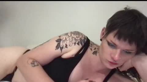 Snapshot of forthedolls chatting on 10/04/25, 04:10 forthedolls online show from 10/04/25, 04:10