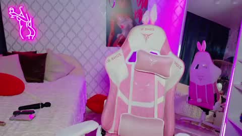 Lily online show from 07/23/26, 01:58