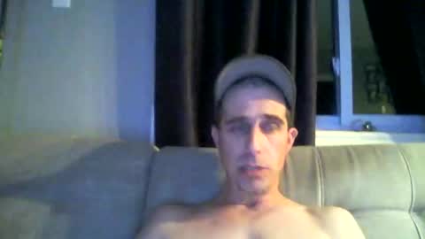 Snapshot of fouraide42 chatting on 12/31/24, 10:56 fouraide42 online show from 12/31/24, 10:56