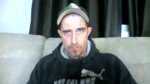 Snapshot of fouraide42 chatting on 03/03/25, 02:15 fouraide42 online show from 03/03/25, 02:15