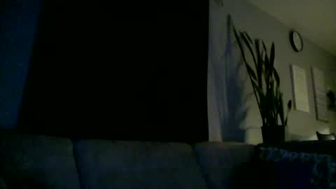 Snapshot of fouraide42 chatting on 03/08/25, 03:17 fouraide42 online show from 03/08/25, 03:17