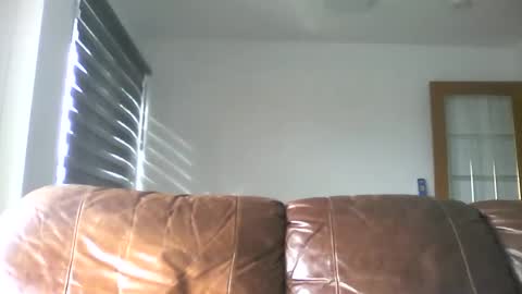 Snapshot of fouraide42 chatting on 11/16/25, 04:34 fouraide42 online show from 11/16/25, 04:34