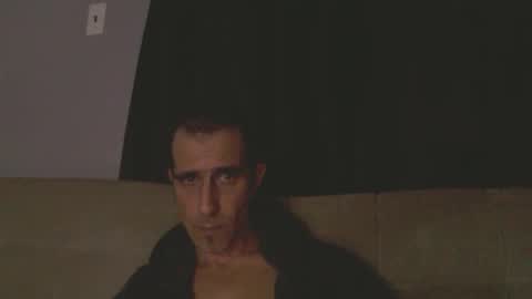 Snapshot of fouraide42 chatting on 01/14/26, 01:00 fouraide42 online show from 01/14/26, 01:00