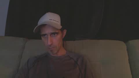 Snapshot of fouraide42 chatting on 01/15/26, 04:17 fouraide42 online show from 01/15/26, 04:17