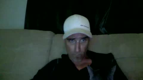 Snapshot of fouraide42 chatting on 02/15/26, 07:51 fouraide42 online show from 02/15/26, 07:51